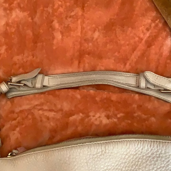 Dooney and Bouke tote bag good condition - Picture 4 of 10